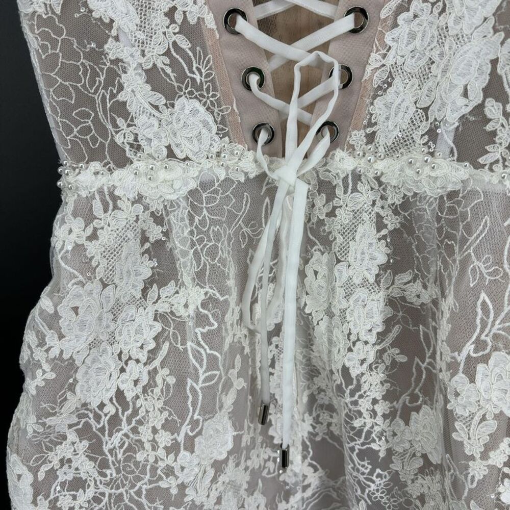 Rosie Etienne Lara Dress in White - Picture 6 of 9